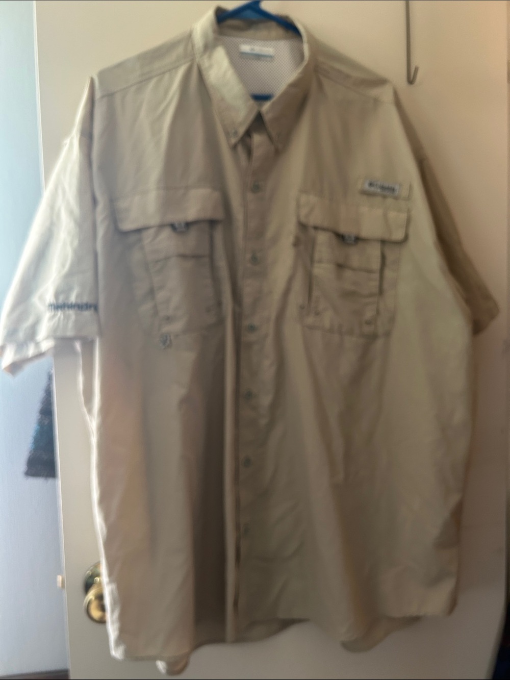 Columbia Beige Short-Sleeve Utility Fishing Shirt